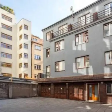 Dlouha In The City Center Prague