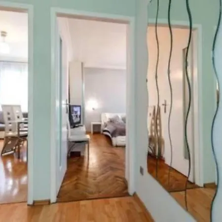 Apartamento Dlouha In The City Center